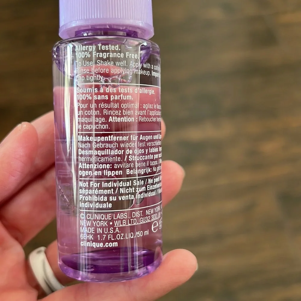 Clinique Take The Day Off Makeup Remover Travel Size - Picture 3 of 3